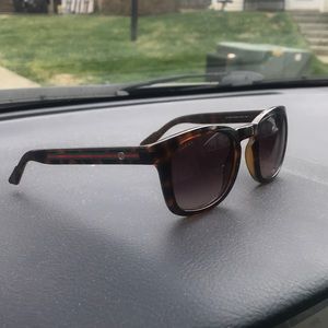 Unisex Gucci Tortoise Sunglasses